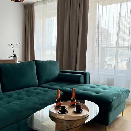 Apartament Beautiful In With Parking *