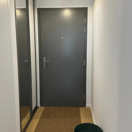 Apartament Beautiful In With Parking *