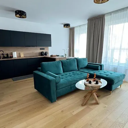 Apartament Beautiful In With Parking Bratysława